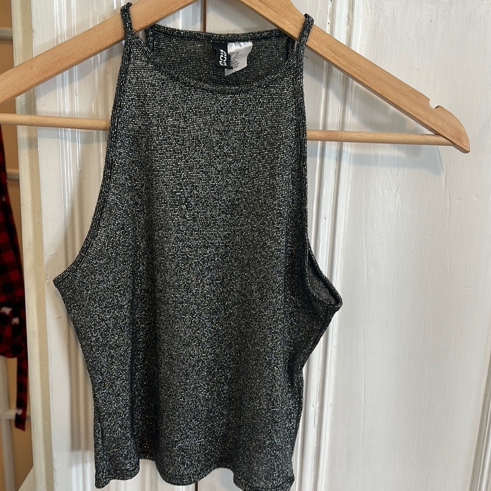 Cropped top